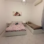 Maison Spicchio Apartment Naples
