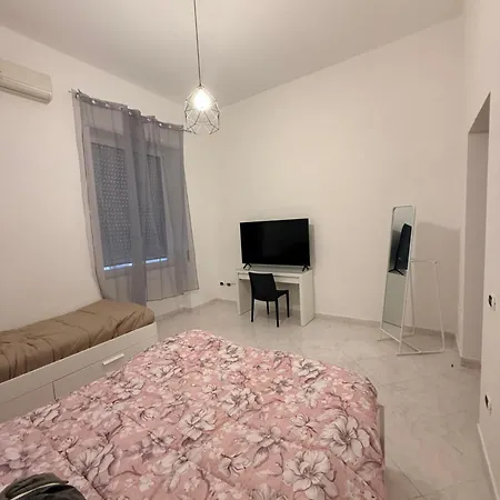 Maison Spicchio * نابولي